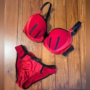 Elegant Red and Black Women's Bra Set